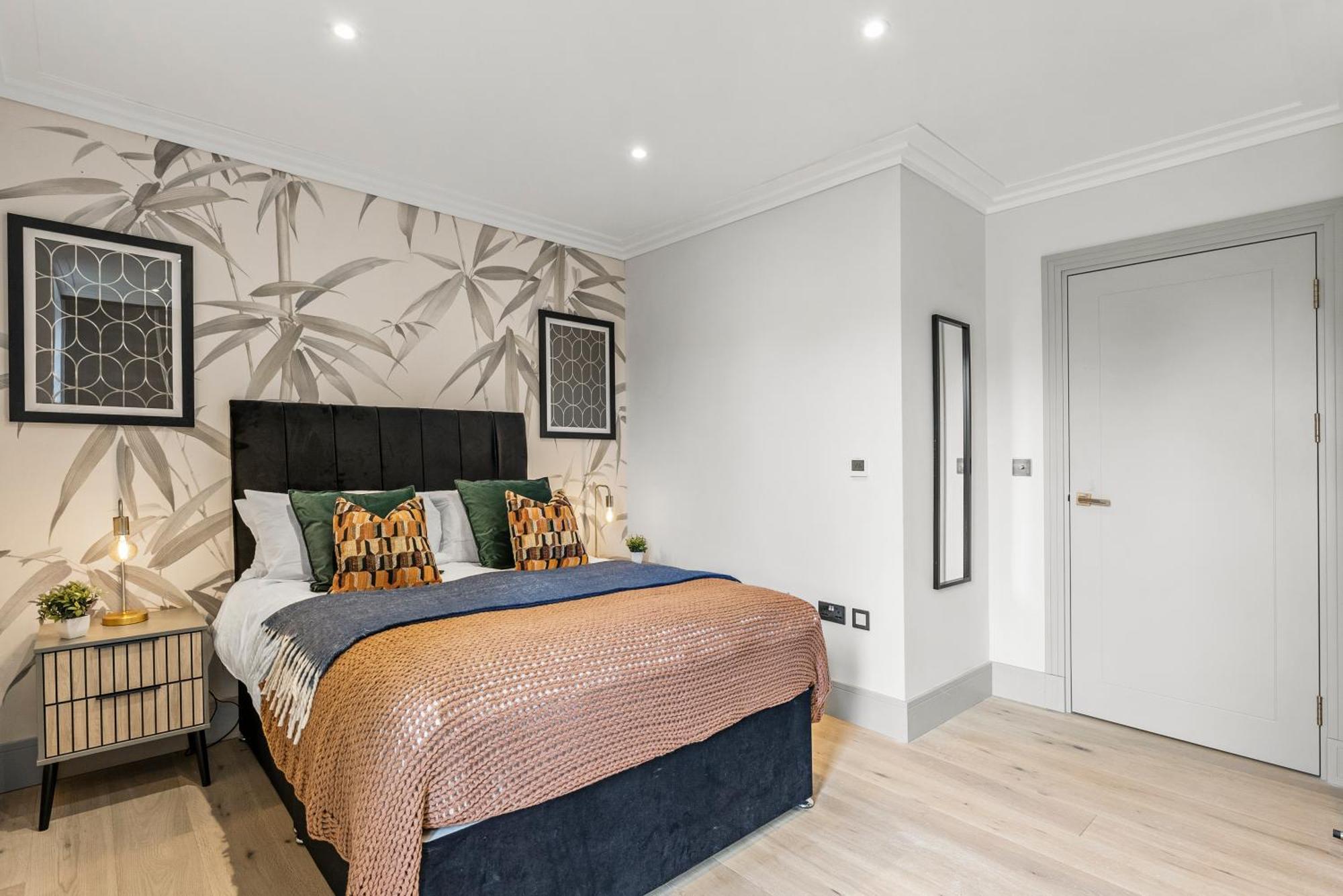 Stunning 2 Bed Flat In - Sleeps 8 -balcony Londra